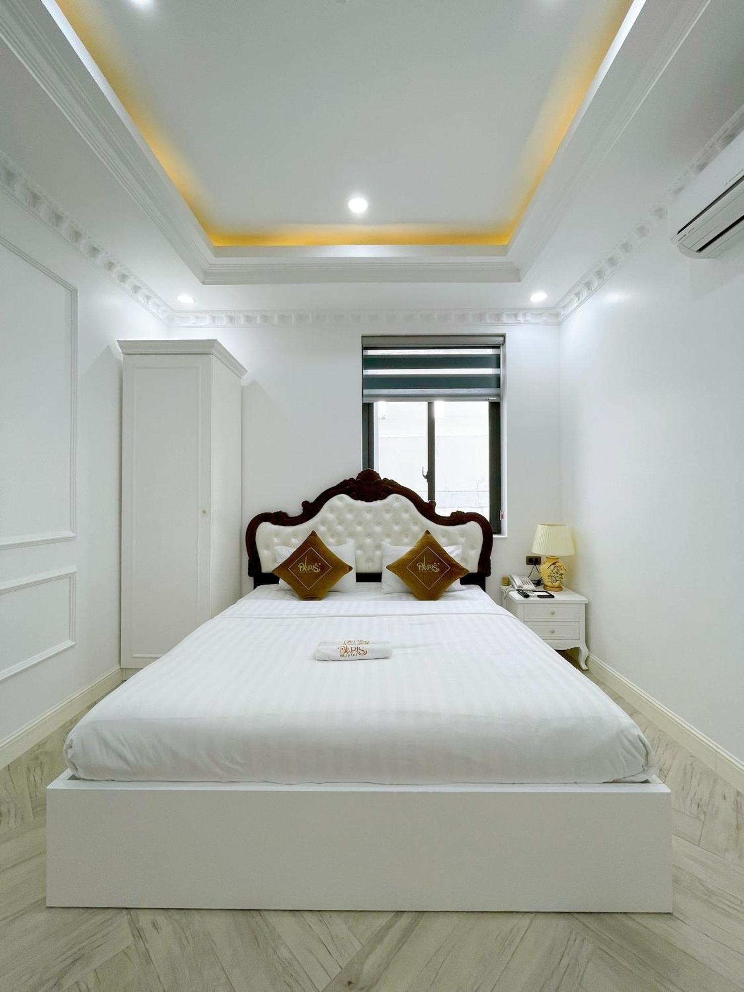 Paris Hotel & Cafe Vinh Long Exterior photo
